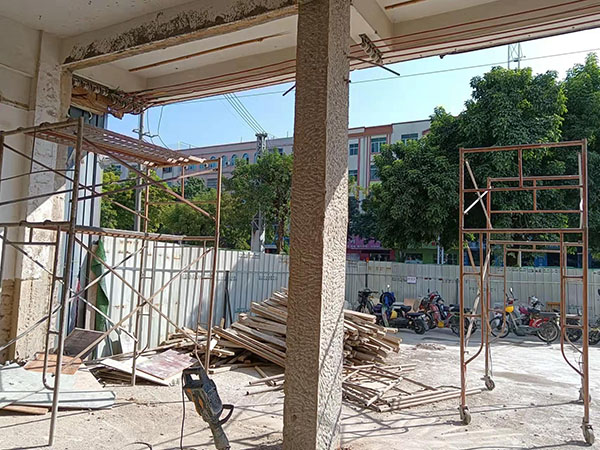邓屋村社区门诊楼加固...